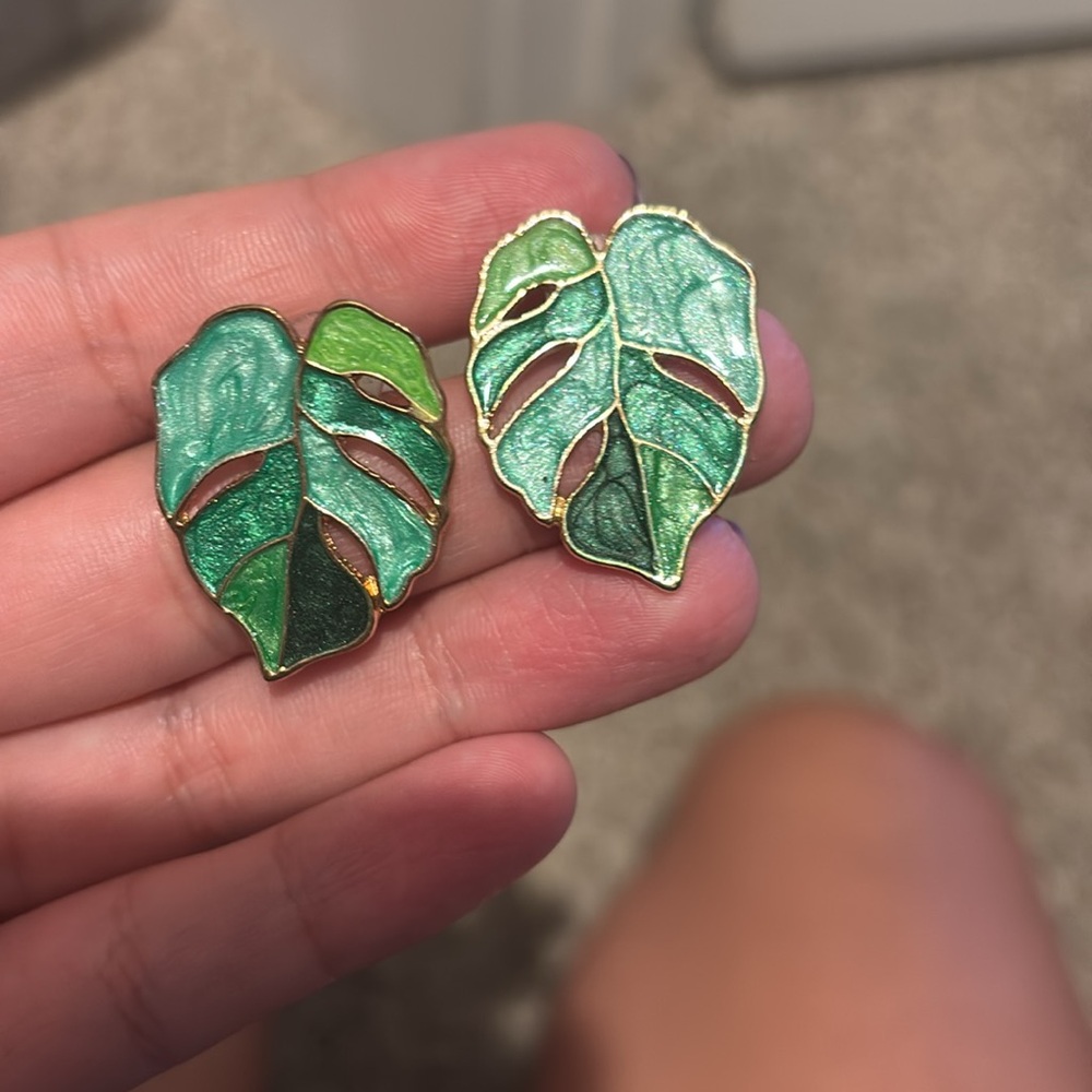 Earring Bundle - Picture 2 of 2